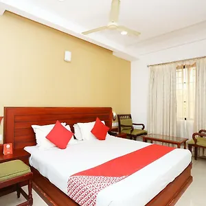 Hotel Oyo 37085 Smart Residency, Thrissur
